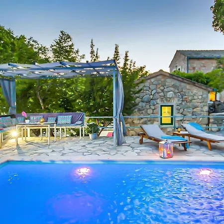 Ferienhaus Ognjistar In The Hinterland Of Makarska Riviera