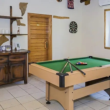 Ognjistar In The Hinterland Of Makarska Riviera Holiday home Zmijavci