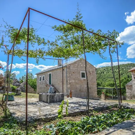 Ferienhaus Ognjistar In The Hinterland Of Makarska Riviera *