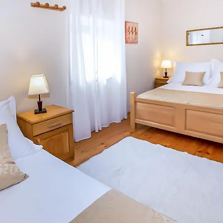 Ognjistar In The Hinterland Of Makarska Riviera Holiday home *