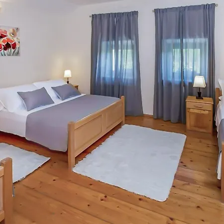 Ognjistar In The Hinterland Of Makarska Riviera Ferienhaus